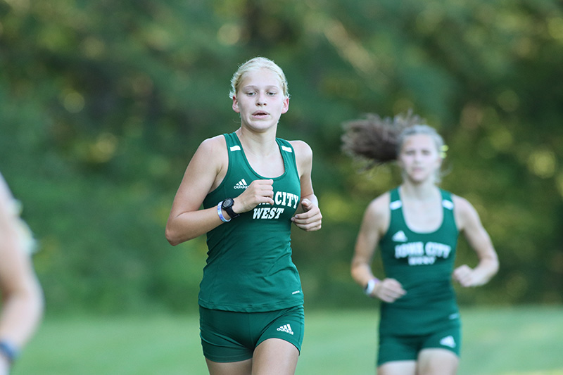 rmmurken's tweet photo. Wang Leads West High at Season-opening Earlybird Invite 
https://t.co/eJoN8MM5ph https://t.co/7TKzDg9m1Z