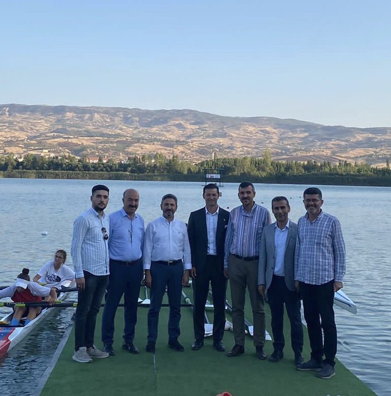 Samet02__'s tweet photo. “Sanmar Denizcilik, Gençler Türkiye Kürek Şampiyonası ve Gençlik Konseri” Açılış Seremonisi…                     @AhmetAYDIN_02 @ihsanAyranc @hakantoydas @erhanerturkTKF @fikretkeles02 @OrhanOr00239302 https://t.co/7ttNxuOUSb
