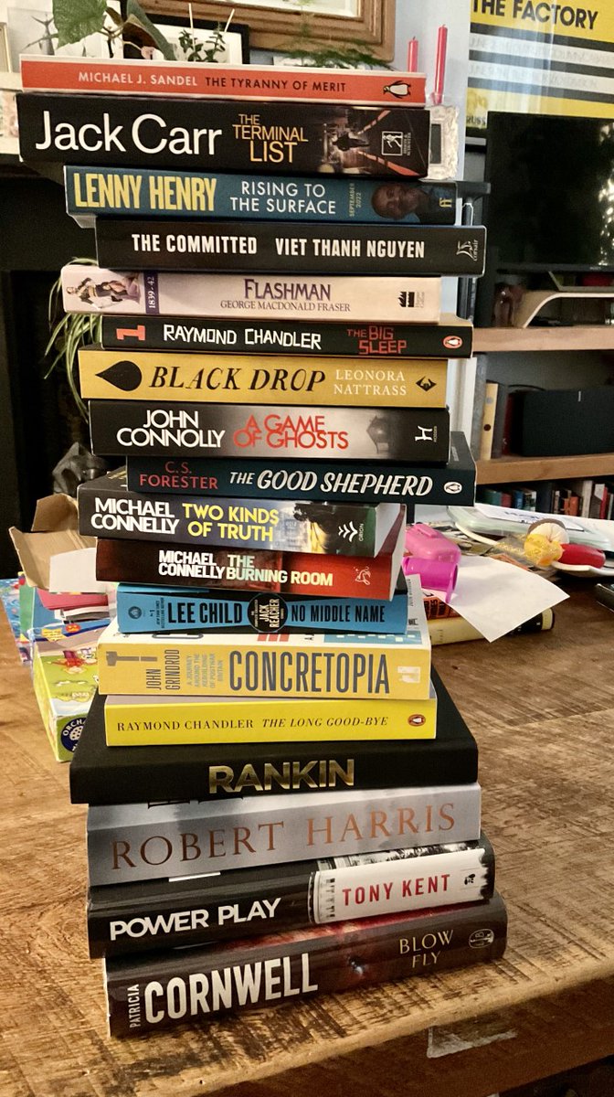 MattNixson's tweet photo. Holiday reads / re-reads... bit of a bumper crop this year (Can't tag @Grindrod but loved #Concretopia) https://t.co/zK6drn7ymF