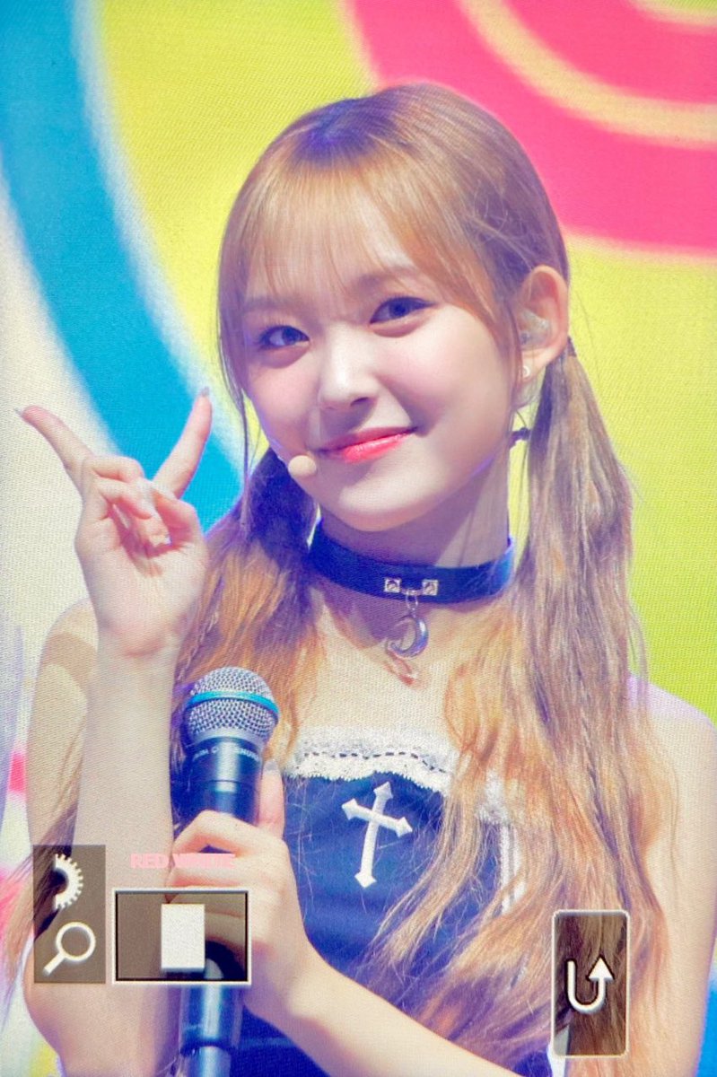 REDWHITE0614's tweet photo. 220825 프리뷰

#라잇썸 #LIGHTSUM #유정 #이유정 https://t.co/CfQrFtm8Cv