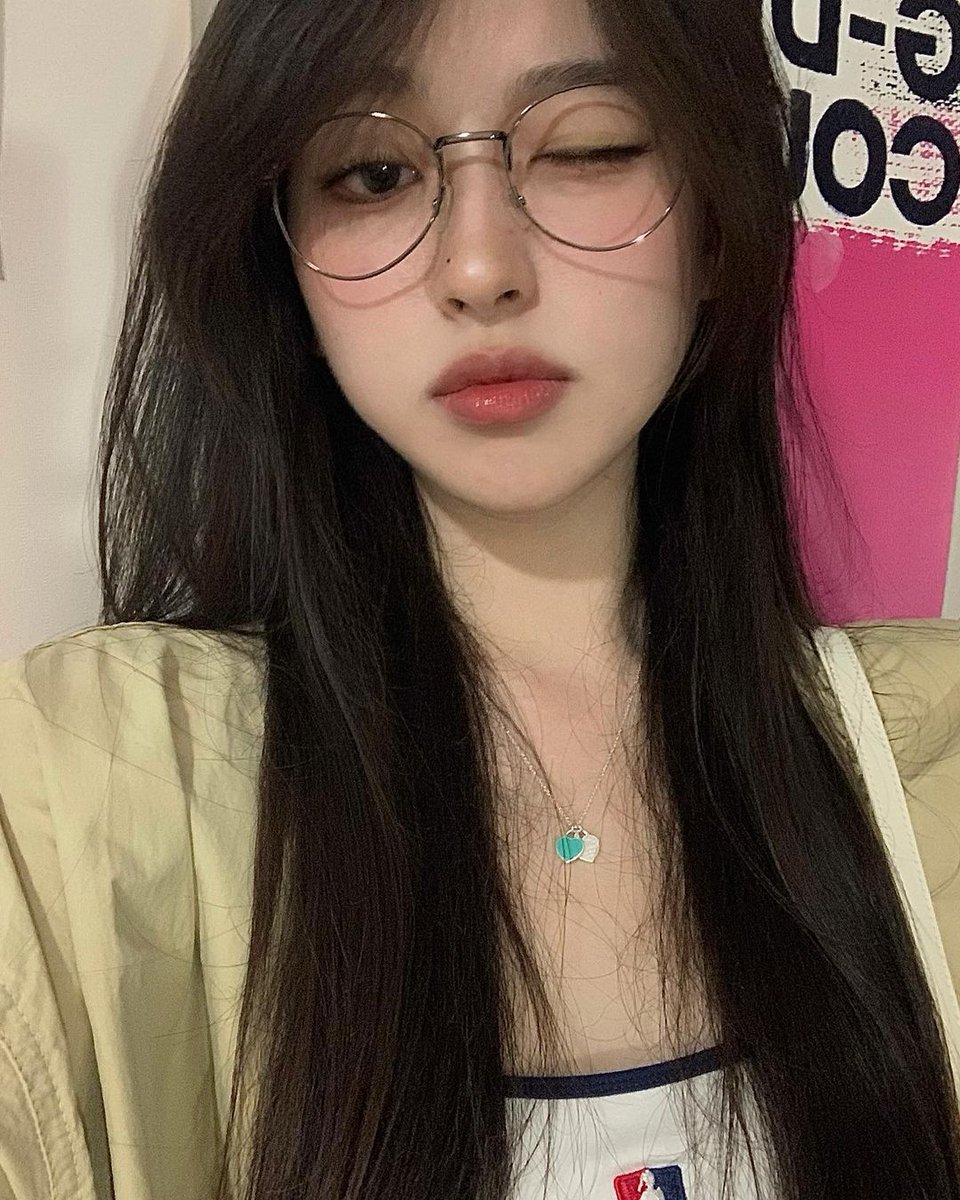 dream0meng's tweet photo. 终于下一次雨了😭😭   #成都   #成都线下   #约炮   #线下 https://t.co/ocLJUUHFkC