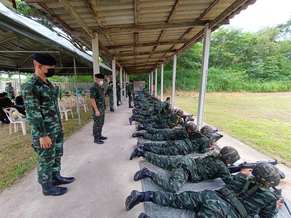 ascom2army2's tweet image. “กองบัญชาการช่วยรบที่ 2 ฝึกยิงปืนด้วยกระสุนจริง ประจำปี 2565” เพิ่มประสิทธิภาพกำลังพลได้ใช้อาวุธได้อย่างมีประสิทธิภาพ ณ สนามฝึกยิงปืน 1,000 นิ้ว พัน.สบร.22 บชร.2
#กองทัพภาคที่2
#กองบัญชาการช่วยรบที่2