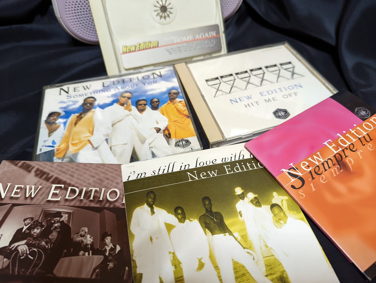 tyama01ne4life's tweet photo. #NowPlaying️
#NewEdition - Something About You(PhunkPhorceMix) #NE #HomeAgain #HitMeOff #SiempreTu #OneMoreDay #ImStillInLoveWithYou #YouDontHaveToWorry
#90s #RnB #BoyBand https://t.co/mLFnZWBXMy