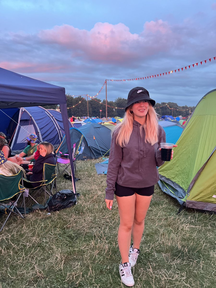 deanawray_'s tweet photo. #NoMusicOnADeadPlanet @OfficialRandL https://t.co/BfHdDj4CYc