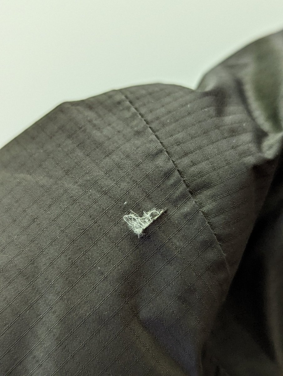 pattinson's tweet photo. Hello @rab_equipment I sent my coat for washing and it came back with a hole in the shoulder. #RepairReuseRab !!! https://t.co/h0OKcVG1Pp