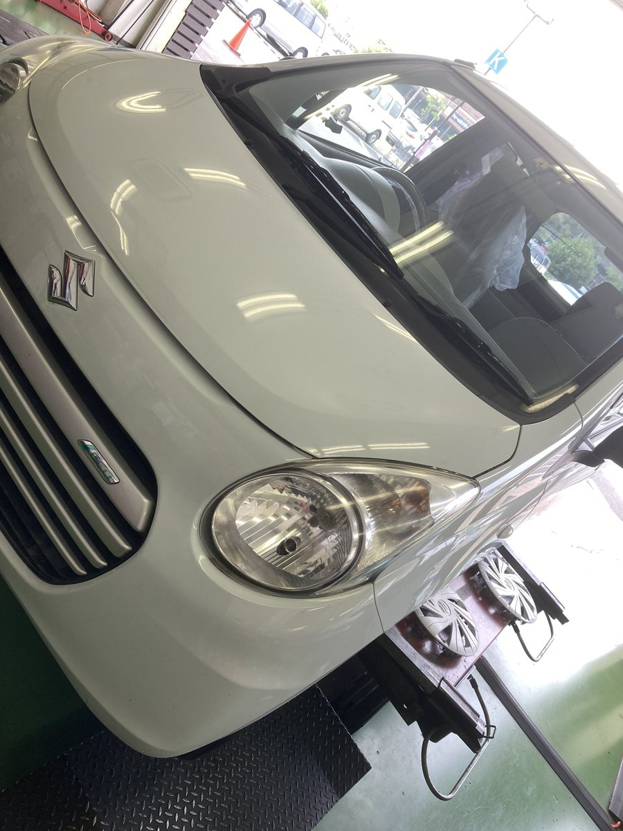 taiyaichiba1008's tweet photo. 4本交換でご来店のアルトに、ブリヂストン NEXTRY をつけさせて頂きました。国産メーカーの低燃費タイヤで、ウエット性能にも優れたタイヤとなっています。お値段も軽自動車サイズで、パンク保証も含めコミコミで32,780円(税込)!!
#タイヤ市場加須店
#ブリヂストン
#アルト
#NEXTRY https://t.co/BJYW89BGME