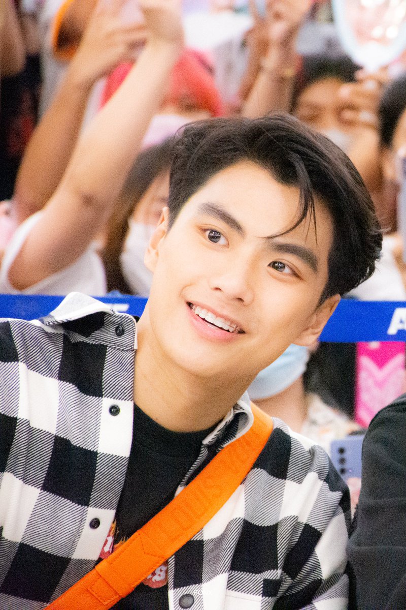 ponxdark's tweet photo. 楽しみ〜🧡💙
#GMMTVFanFestPressConJP 
#GMMTVFanFest2022JPxOhmNanon 
#ohmpawat #mynameisnanon https://t.co/szPZtUmPTo