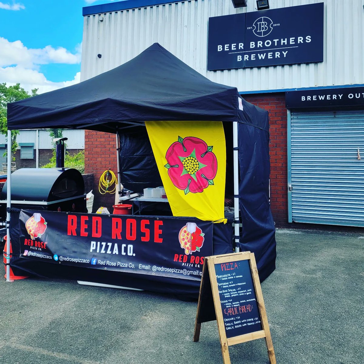Red Rose Pizza Co (@redrosepizzaco) on Twitter photo *** BANK HOL TRIPLE HEADER ***
TODAY - 2 till late <a href="/BeerBrothersPR1/">Beer Brothers Brewery</a> fried chicken and loaded fries π
TOMORROW- 2 till late <a href="/BeerBrothersPR1/">Beer Brothers Brewery</a> Pizza π
MONDAY - 2 till late - Walmer Bridge show π *** BANK HOL TRIPLE HEADER ***
TODAY - 2 till late <a href="/BeerBrothersPR1/">Beer Brothers Brewery</a> fried chicken and loaded fries π
TOMORROW- 2 till late <a href="/BeerBrothersPR1/">Beer Brothers Brewery</a> Pizza π
MONDAY - 2 till late - Walmer Bridge show π