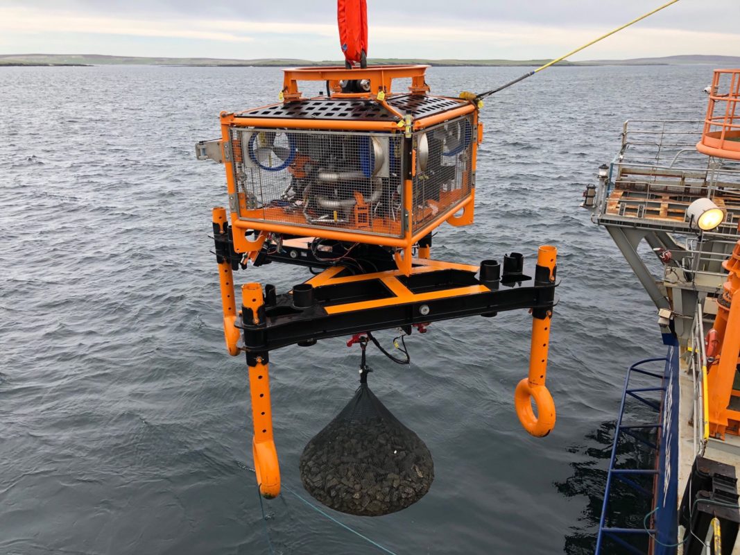 RidgewayOnline's tweet photo. Eco-Friendly Rockbags are used to protect riverbanks, coastal areas, bridges and monopiles from scour damage. 

https://t.co/Bitz6k4DHH

#Civilengineering #Offshoremarine #Offshorewind #RenewableUK #Energy #Cableprotection #Scourprotection #ridgewayrockbags https://t.co/EXzXODk8Dw