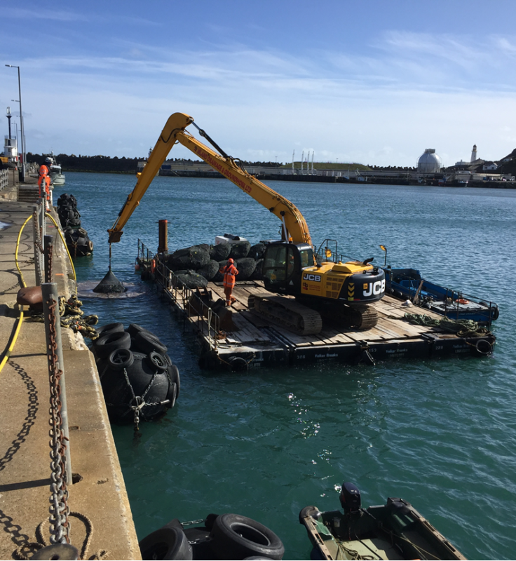 RidgewayOnline's tweet photo. Eco-Friendly Rockbags are used to protect riverbanks, coastal areas, bridges and monopiles from scour damage. 

https://t.co/Bitz6k4DHH

#Civilengineering #Offshoremarine #Offshorewind #RenewableUK #Energy #Cableprotection #Scourprotection #ridgewayrockbags https://t.co/EXzXODk8Dw