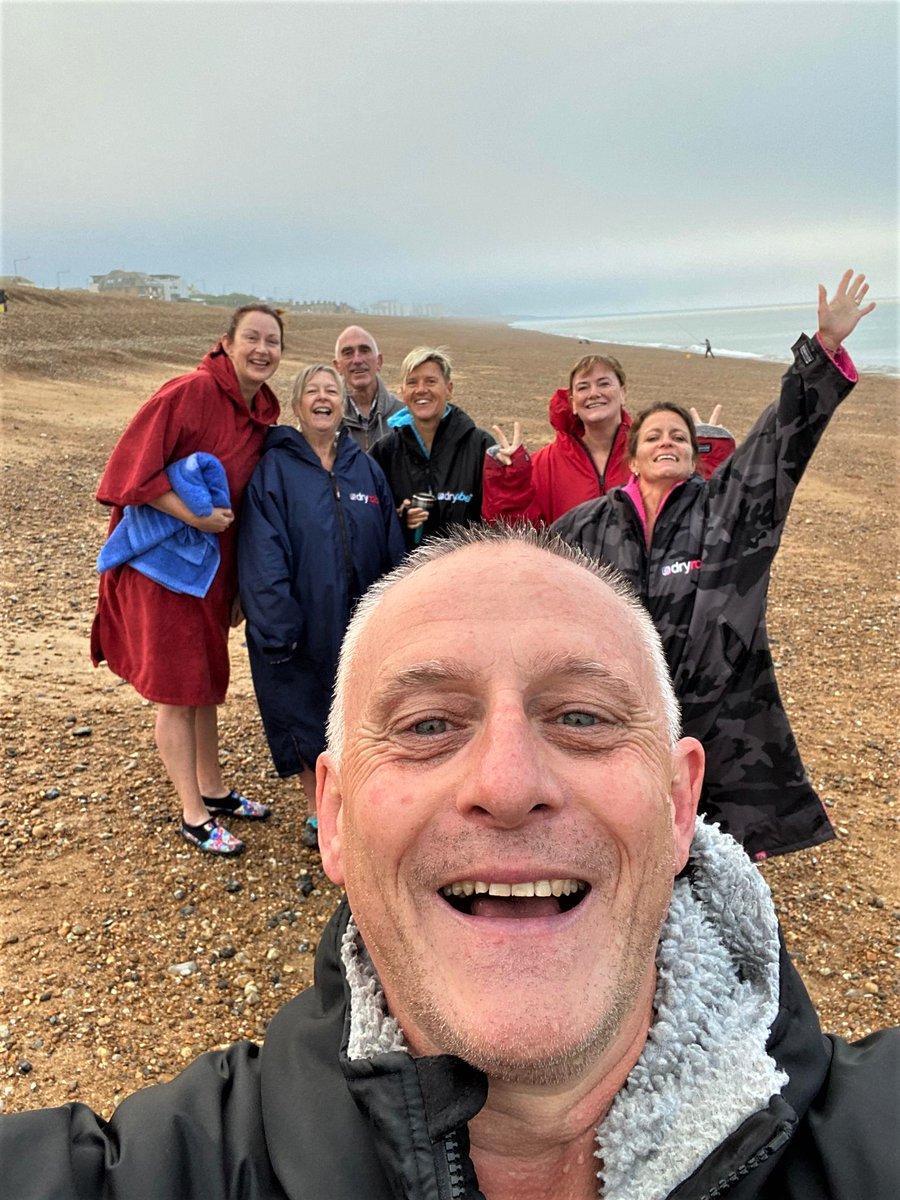 Ravilious's tweet photo. A bit of fret Friday @purplepuffin @PirateSuJa @Torncalf #EarlySwim #Seaford #SeaSwimming #OpenWater https://t.co/xfUloHqdl6