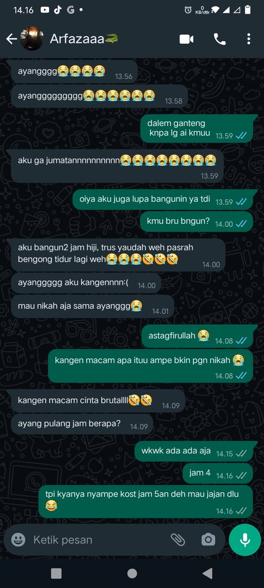 ffffaaaaaaaaa1's tweet photo. tiap hari perkara telat bangun adaaa aja capekk😕 https://t.co/dqlDEv0wP9