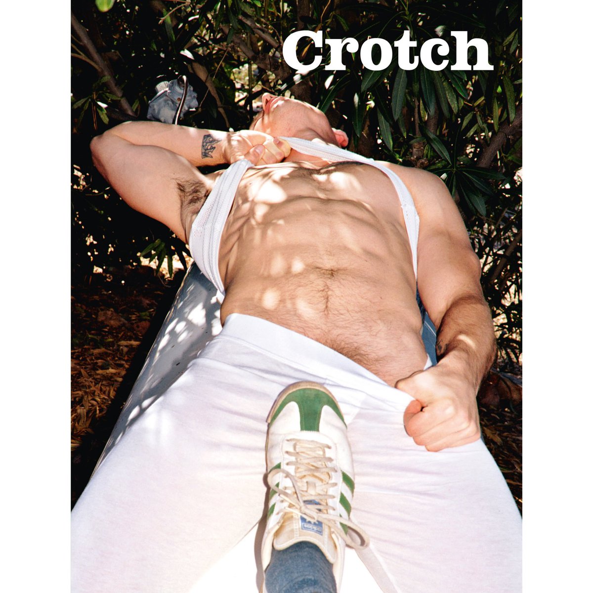 MRDICKMATTERS's tweet photo. CROTCH!!! @aironmallars and me @MatthiasVriens @CrotchMagazine #aironmallars #matthiasvriens #crotchmagazine #yum #dickmatters https://t.co/DfOkMcXqPA