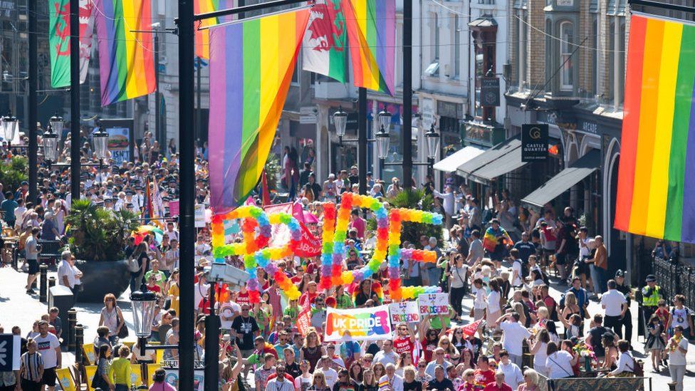 StepOnProject1's tweet image. It&apos;s PRIIIIDE Weekend 2022!! Have a fantastic time everyone ❤️🧡💛💚💙💜🤎See if you can spot our @InnovateTrust recruitment table in amongst the fun!  Hope to see lots of our participants joining in the festivities on the streets of lovely Cardiff tomorrow. @WCVA_AIF @WCVACymru
