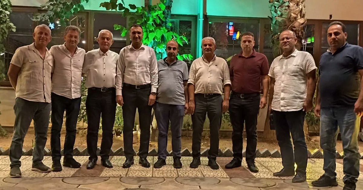 ayed0923's tweet photo. Hemşerimiz Karpuzlu Kaymakamı Sn. @MusaAyyldz23' ın, Mersin Gülnar Kaymakamlığı’na atanması dolayısıyla dernek yönetimi olarak kendisine veda yemeği düzenledik. https://t.co/3o9eozzriT