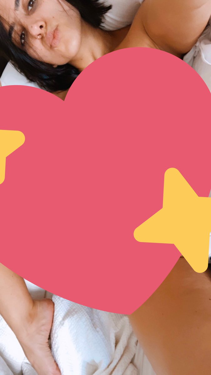 Amelia0970's tweet photo. À 50 rt je publie la photo sans le cœur pendant 2 jours d'affiler💦🥵🍑😘🔞 https://t.co/NWU7fBs7FI