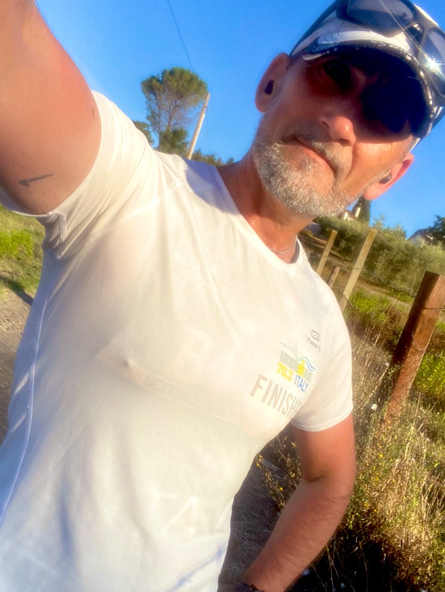 772master's tweet image. La soddisfazione di rimettere questa maglia, non per quello che rappresenta, ma per la taglia ✌️ #running