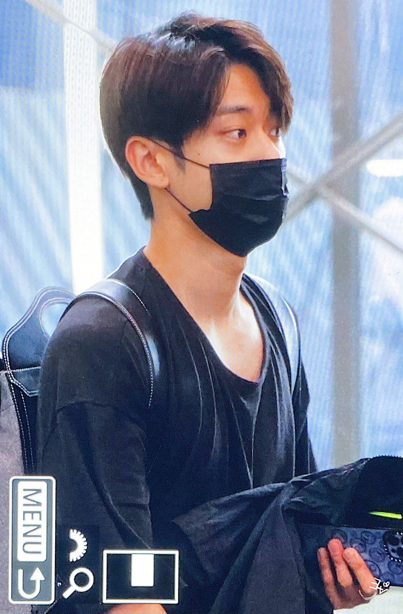 eternalvisual's tweet photo. 220826 도착🛬

#에이비식스 #AB6IX           
#KIMDONGHYUN #김동현 https://t.co/QWBXikQmsj
