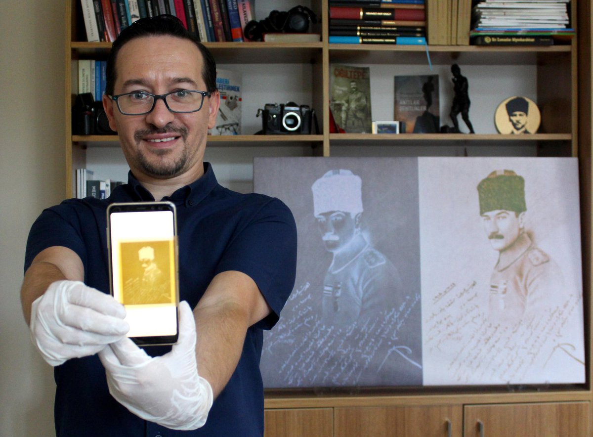 007NFTs's tweet photo. The world's first NFT registered as a "work of art" #NFTs #FreeMint #OpenSeaNFT https://t.co/7QVhfNtDpK