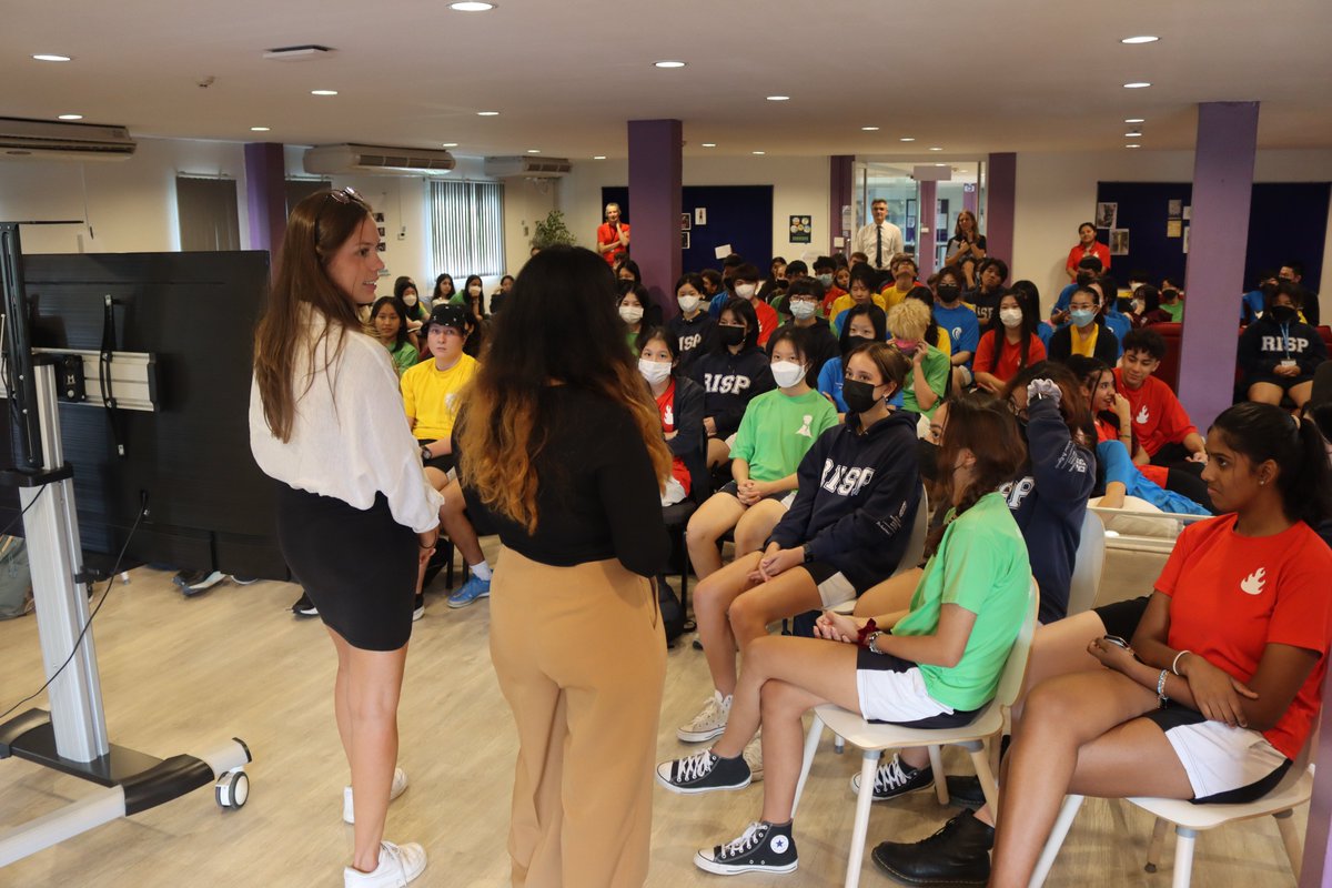RegentsSchool's tweet photo. A warm welcome back for a visit from two of our Class of 2020. Iulia is studying Medicine at Edinburgh in the UK and Ayushi is studying Commerce at Queens in Canada.

#GoRISP 
#SixthForm
#IBDP 
#Alevels https://t.co/R3B8KSxXQB