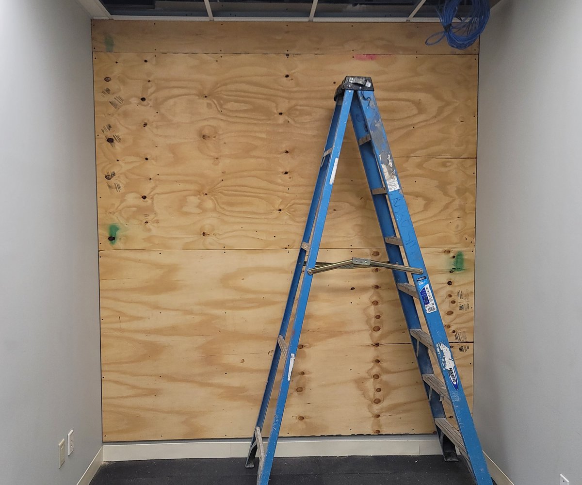 GridSquared's tweet photo. Before, during and after...our jobs are always meticulous! One of our teams is dedicated to network data cabling and is @CommScope certified!
#gridsquared #getonthegrid #cabling #datacabling #cable #networkcable #cableinstallers #cableinstallation #patchpanel https://t.co/eMMwIW5XKc