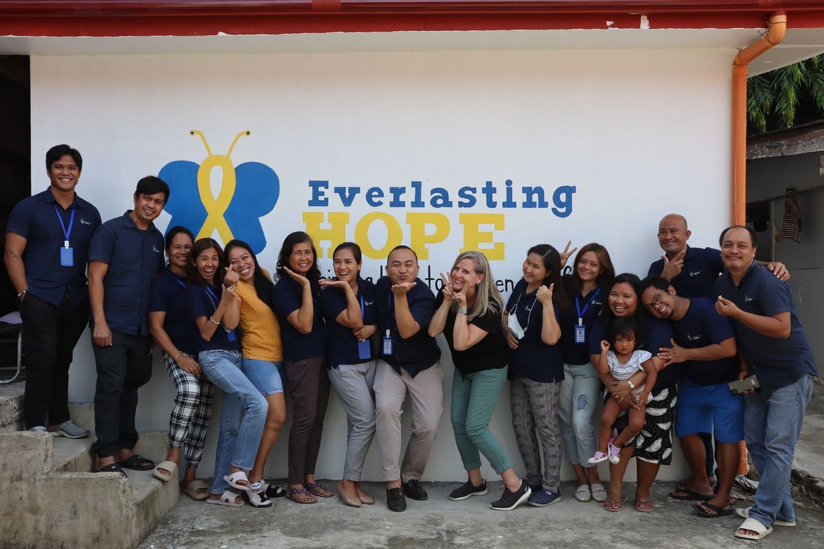 EHOPE_Cebu's tweet photo. We are all surprised by the visit of our Founder/Executive Director Kristina Andersen. 

Welcome Back to Cebu :) https://t.co/fMGFKRfjbE