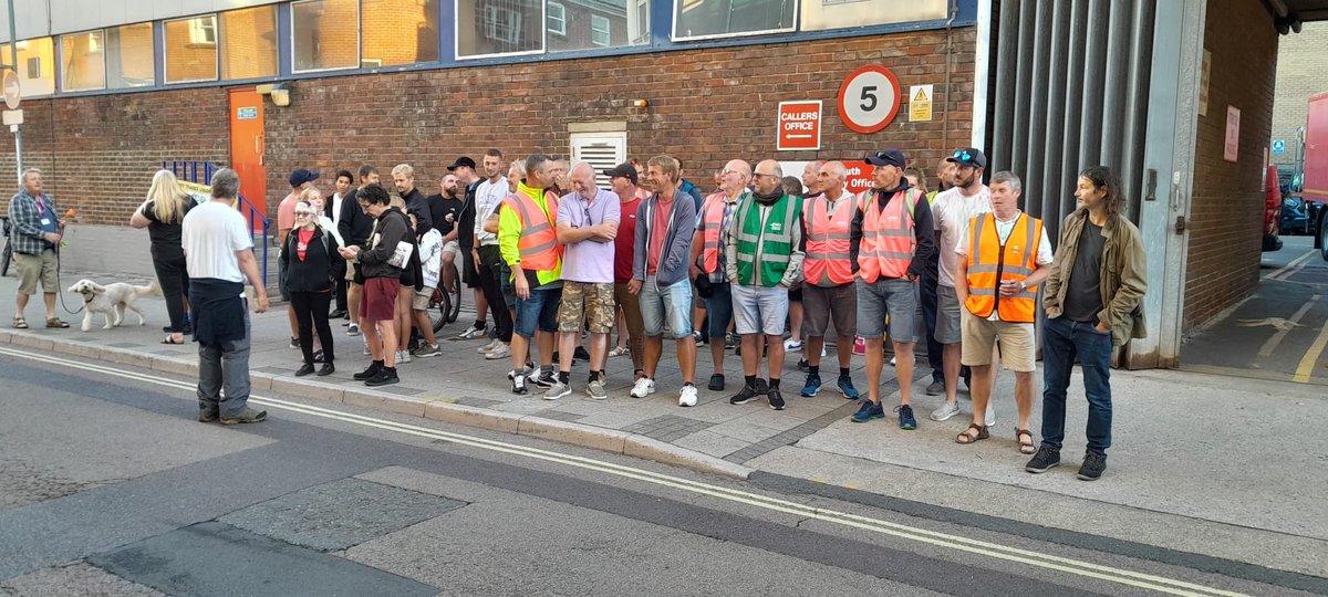 TGratts13's tweet photo. Weymouth DO showing solidarity #StandByYourPost @CWUnews https://t.co/HU3jBv2cbQ