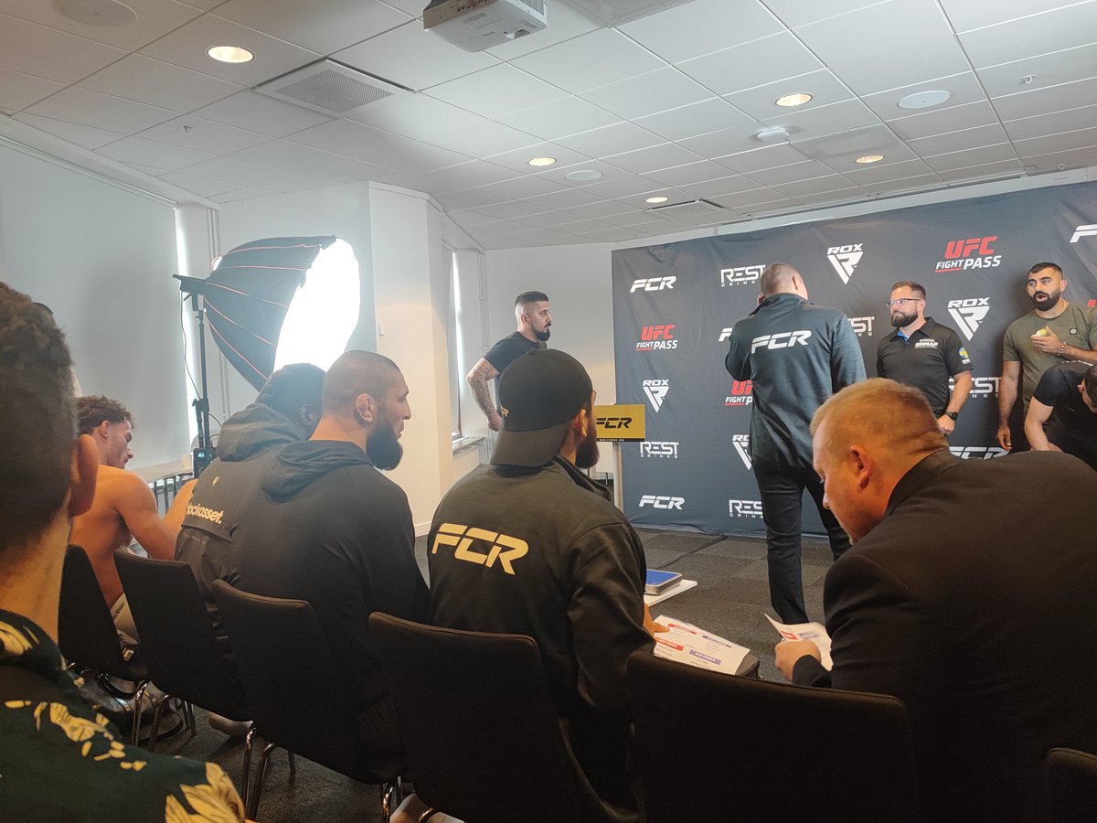 MMAPezhi's tweet photo. Official weight ins for #FCR13
Spot the UFC-star... https://t.co/VsLriyeB7l