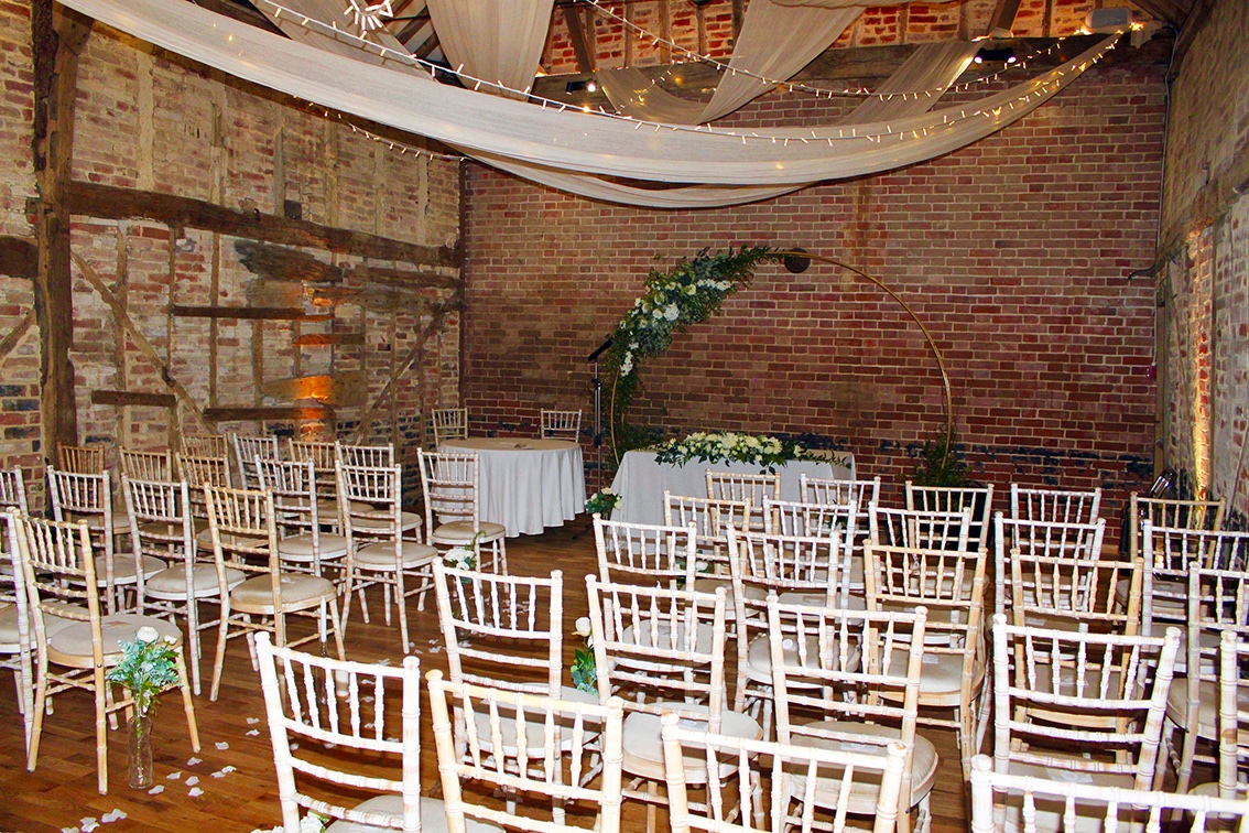 sancroftbarns's tweet photo. Customer feedback: “An exceptional venue, incredible hosts and I cannot recommend Sancroft Barns as a wedding venue more highly." #Wedding #weddings #weddingseason #weddingday #weddingplanning #weddingvenue #weddingvenues #venue #barn #weddingbarn #Suffolk https://t.co/CxrahEFxfo