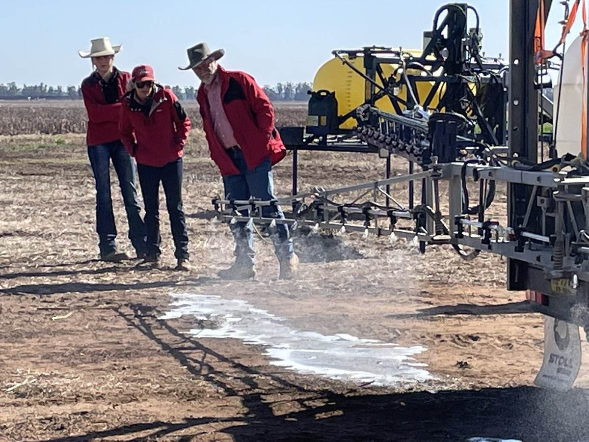 mareecrawford1's tweet photo. The @EldersLimited southern Qld agronomists attended their accreditation on @corteva Colex-D today in preparation for summer 2022. New Colene salt formulation for low drift low odour replacement of 2-4-d. https://t.co/v0HCVI0pKF