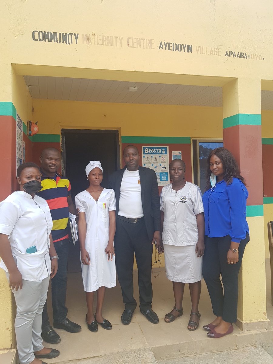 Onuh_j's tweet photo. Oyo Malaria EUV team providing mentorship and recommendations to the facility staff to address gaps observed in the inventory and program management in the facility. #Malaria #GHSC #USAID #NMEPNigeria https://t.co/f6gdksSDXD