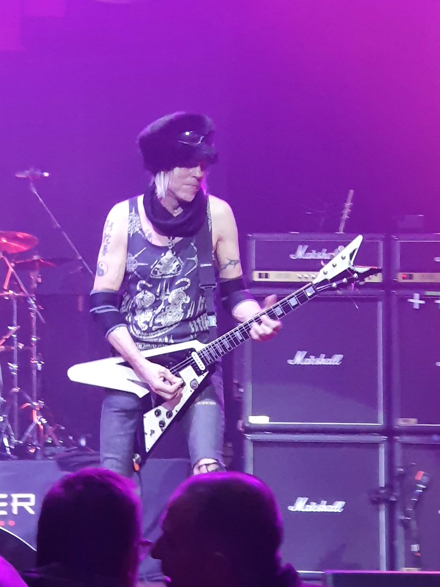 keithsansiro's tweet photo. @Brian_PJ10 A least you'll no get sent to the shops to top up supplies tonite.😁Myself @StevieMetal66 @wcd07 @F10NA_ are off to see @MW_Schenker & @Heavy_Pettin at QMU. Enjoy #Rumoclock when it comes. 🥃🥃🤟🤟 https://t.co/Xq11R68xIq