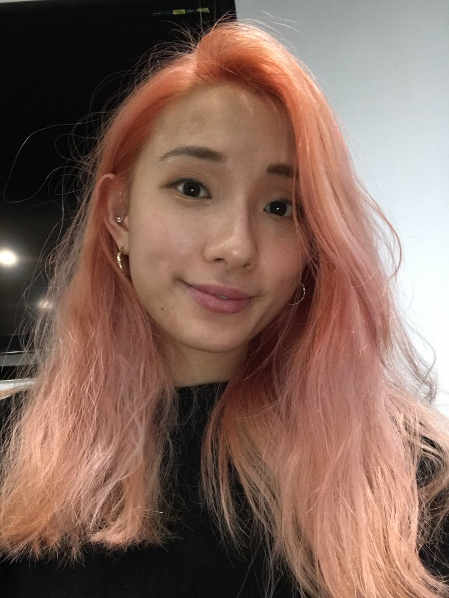 sammy🌞 (🐫,🌵） on Twitter: "I NEED TO CHANGE MY HAIR, should I bleach it  crazy colors again or should I just sport the shroom head 🤔 hmm decisions  https://t.co/4cAsiNHOeD" / Twitter