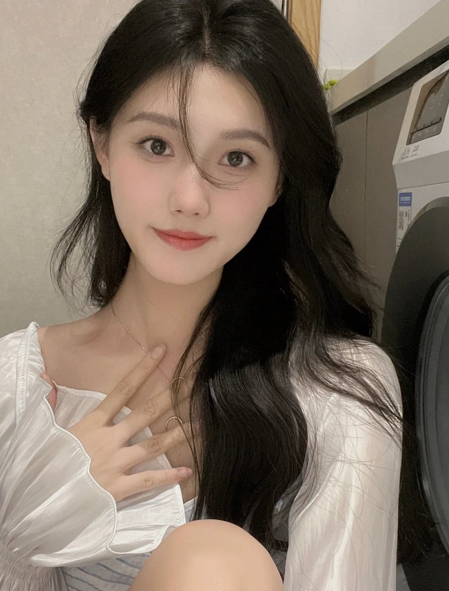 Sturt1O's tweet photo. 想找一个只属于本女王的m！听话，有素质，年龄30到40，有想当本主的m私。#同城#sm https://t.co/WZp3aFaBDP