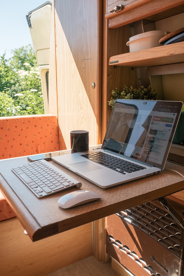 filocoaching's tweet photo. 📝#Knowmad ➡️dícese de un #freelance que se mueve, viaja, descubre, aprende y rompe esquemas... 

De 'know', de 'nómada' y de 'mad'... https://t.co/4mvxNuseZ6