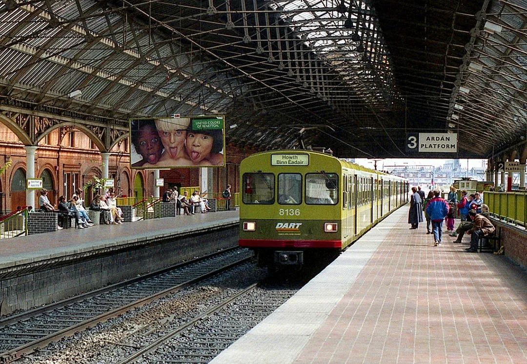 Flashback Friday: Pearse Station on 23 August 1991. Spot any differences? 🕵️‍♀️

📷: 6089Gardener via dublin_archive1