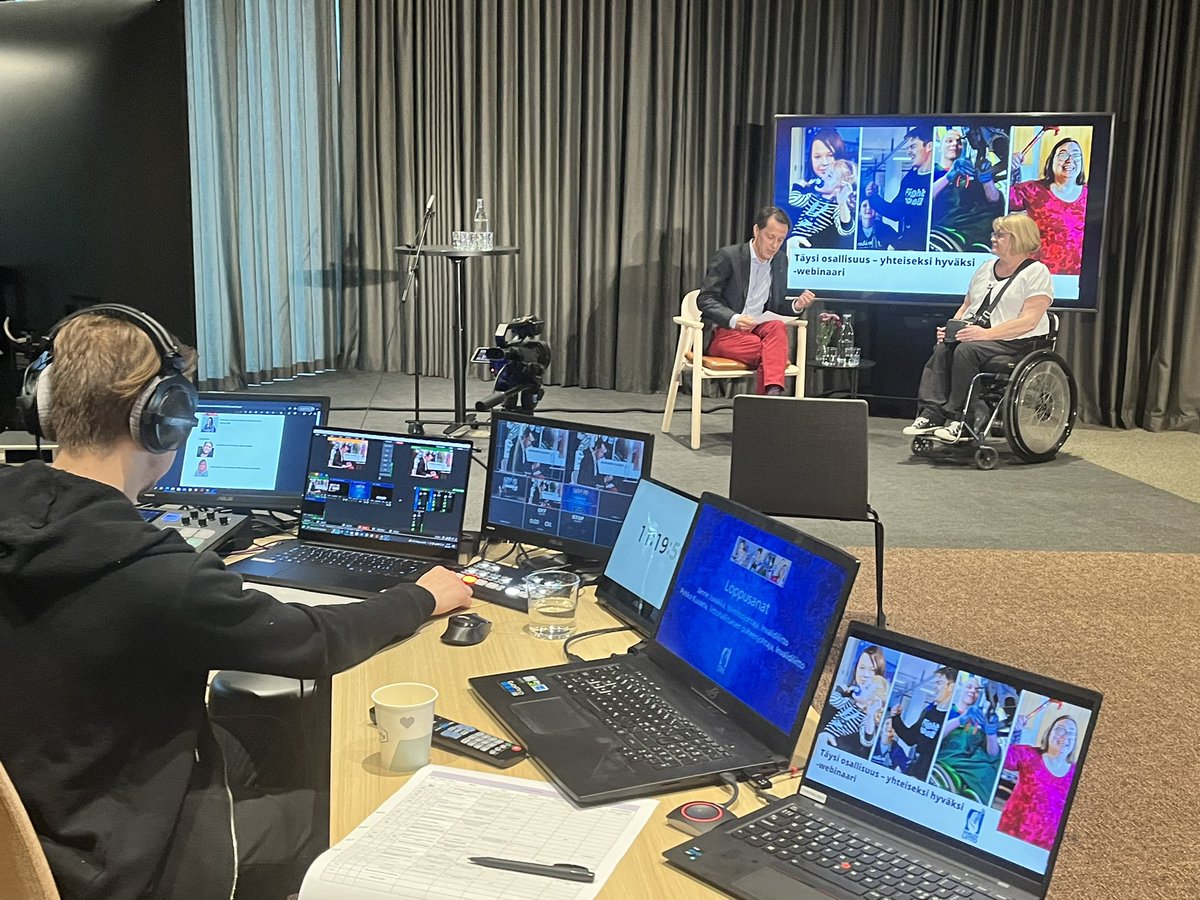 sinikka_rantala's tweet photo. Pe-ap mennyt @Invalidiliitto webinaarin kuvauksissa. Loppukeskustelussa liiton tj @JJuvakka ja pj @pirkkokuusela1 #työelämä #ItsenäinenElämä #työllisyys #valo https://t.co/Y7i30adIzU