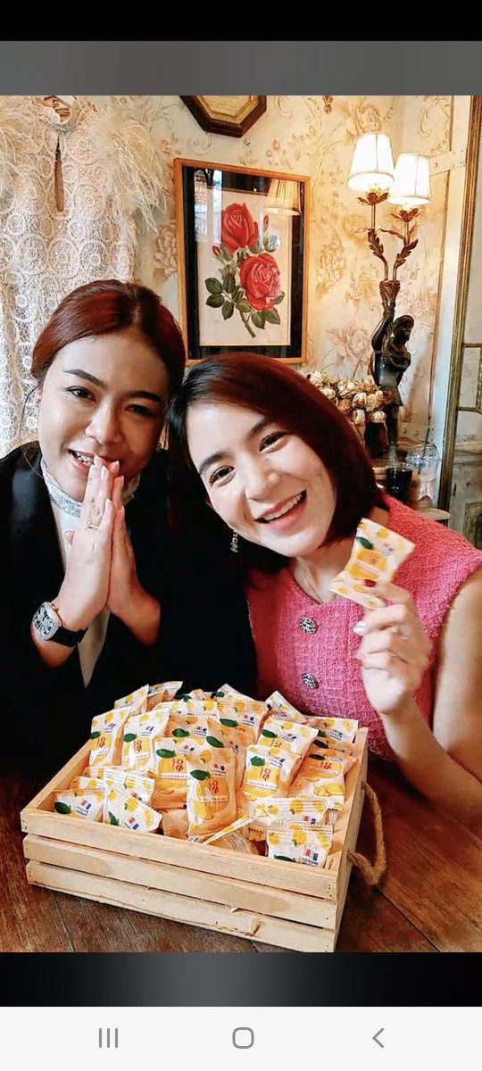suppapongwat's tweet photo. เป็นตัวอย่างเป็นทางการแล้วน่ะครับ สำหรับพรีเซ็นเตอร์ สบู่กายา คุณพลอย ชิดจันทร์
#สบู่กายาxพลอย ชิดจันทร์ https://t.co/kHXqoSUQEv