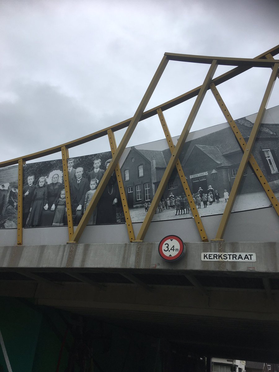 Frans_Strik's tweet image. Misschien wel het mooiste viaduct van #Nederland🇳🇱. Ons #Mares heeft het. Prachtig. Complimenten aan de creatievelingen👍. #Maarheeze is één van de 6 kernen in ons #Cranendonck. Welkom!