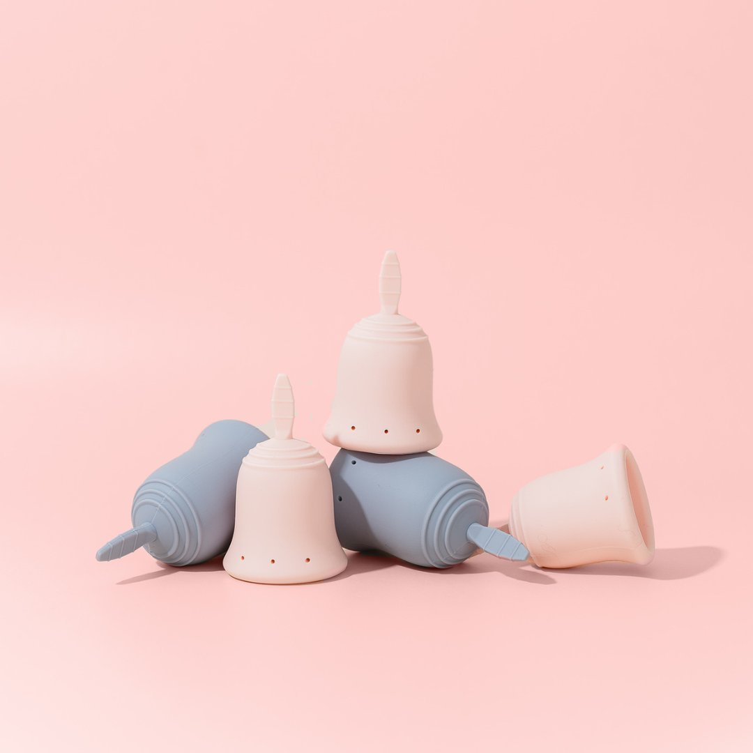 Switch to sustainable period solutions!
-7 billion tampons are thrown out every year.
- A pad contains the same amount of plastic as 4 plastic shopping bags!