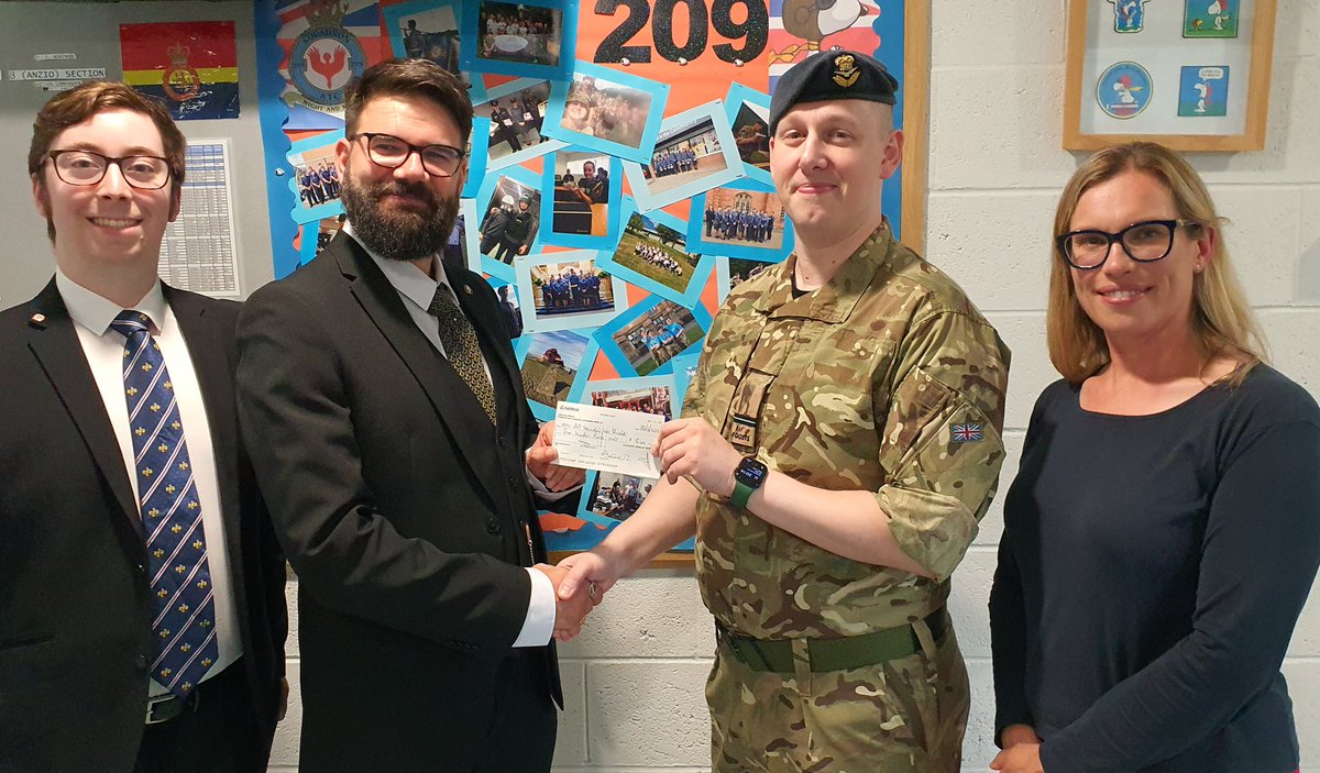 Last night we had a visit from #RadcliffewithHemlockStoneLodge5313 members who presented us with a £500 cheque to be used towards the purchasing of new training equipment for the Squadron. 
Thank you so much for this very generous donation. 
#LookingFine209 #AirCadets
