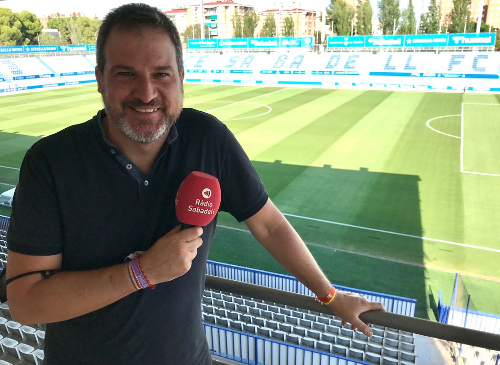 SergiGarcesDiez's tweet photo. Demà arrenca una nova temporada del futbol a @RadioSabadell. Personalment, la meva 22a seguint i explicant els partits del @CESabadell, i amb la il·lusió d'arribar, si tot va bé, al meu partit 800 a la ràdio arlequinada

Som-hi, va!

#latemporadadels800 #xou https://t.co/aOVwq1W9tZ