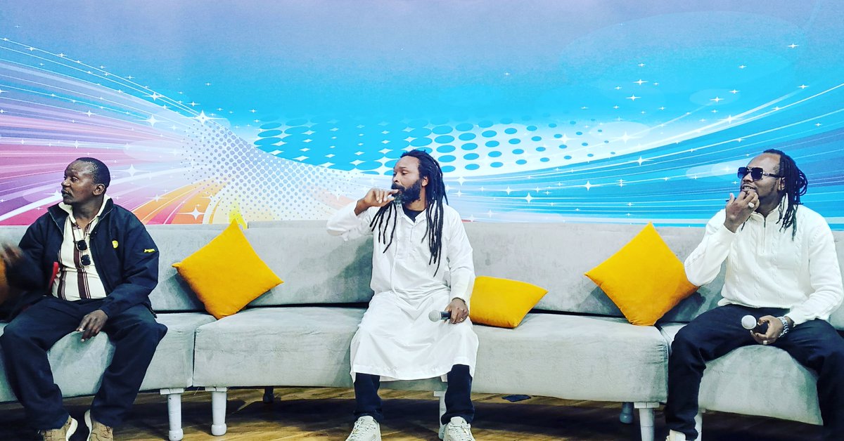 GasFyatu's tweet photo. @NafsiHuru @BlackgzasDadi @lookuptv big up https://t.co/nW7KqiwqK4