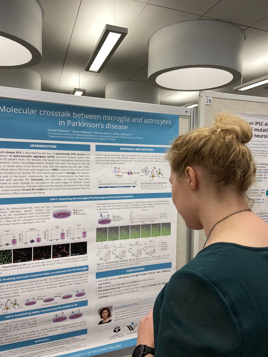 LehtonenLab's tweet photo. Great poster presentations this morning by PhD student @NiskanenJonna and Sanni Peltonen! Here they are enthusiastically explaining their science to visitors 🧫🧪🔬 https://t.co/LJzzw0yvvK