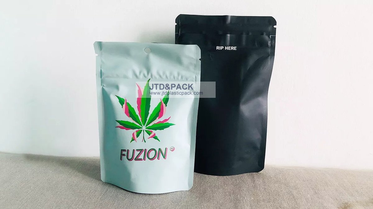 Shelly43690656's tweet image. 3.5G mylar bags with custom printing
Child-resistant exit bags

#mylarbag #custommylarbagfactory #jtdpack #cbd #1gbag #cbdmylarbag #mylarbags