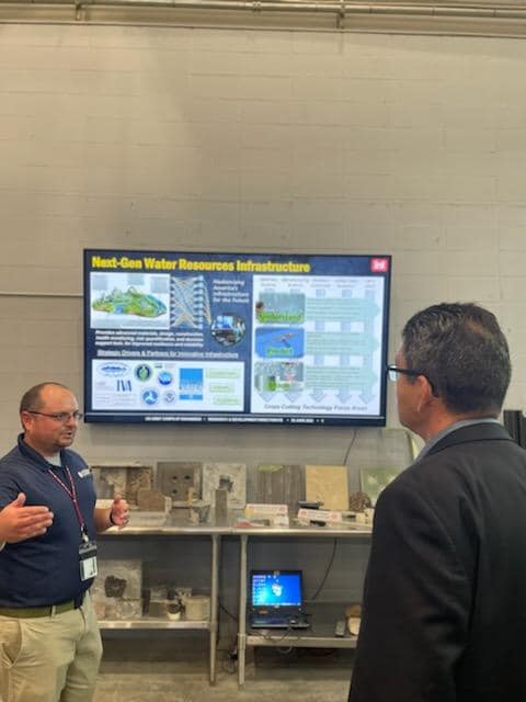 USACEHQ's tweet photo. .@ASACivilWorks Michael Connor, along with Principal Deputy Jaime Pinkham, toured labs at #USACE @armyERDC yesterday to learn about innovative research projects underway. Investing in science, R&amp;D to deliver enduring water-resource solutions is one of the ASACW's top priorities. https://t.co/VN8BjOHTuN
