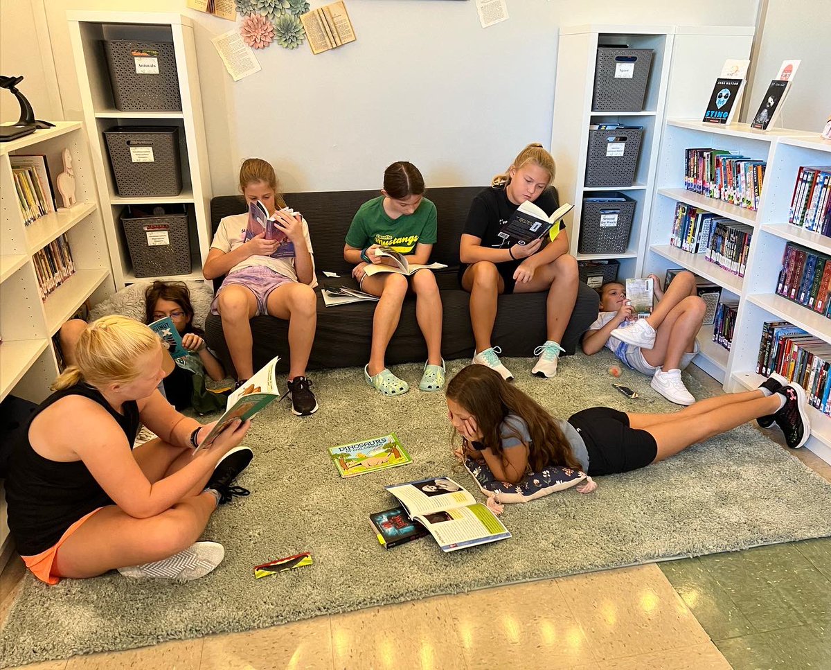 Mrs. Roth tweet media