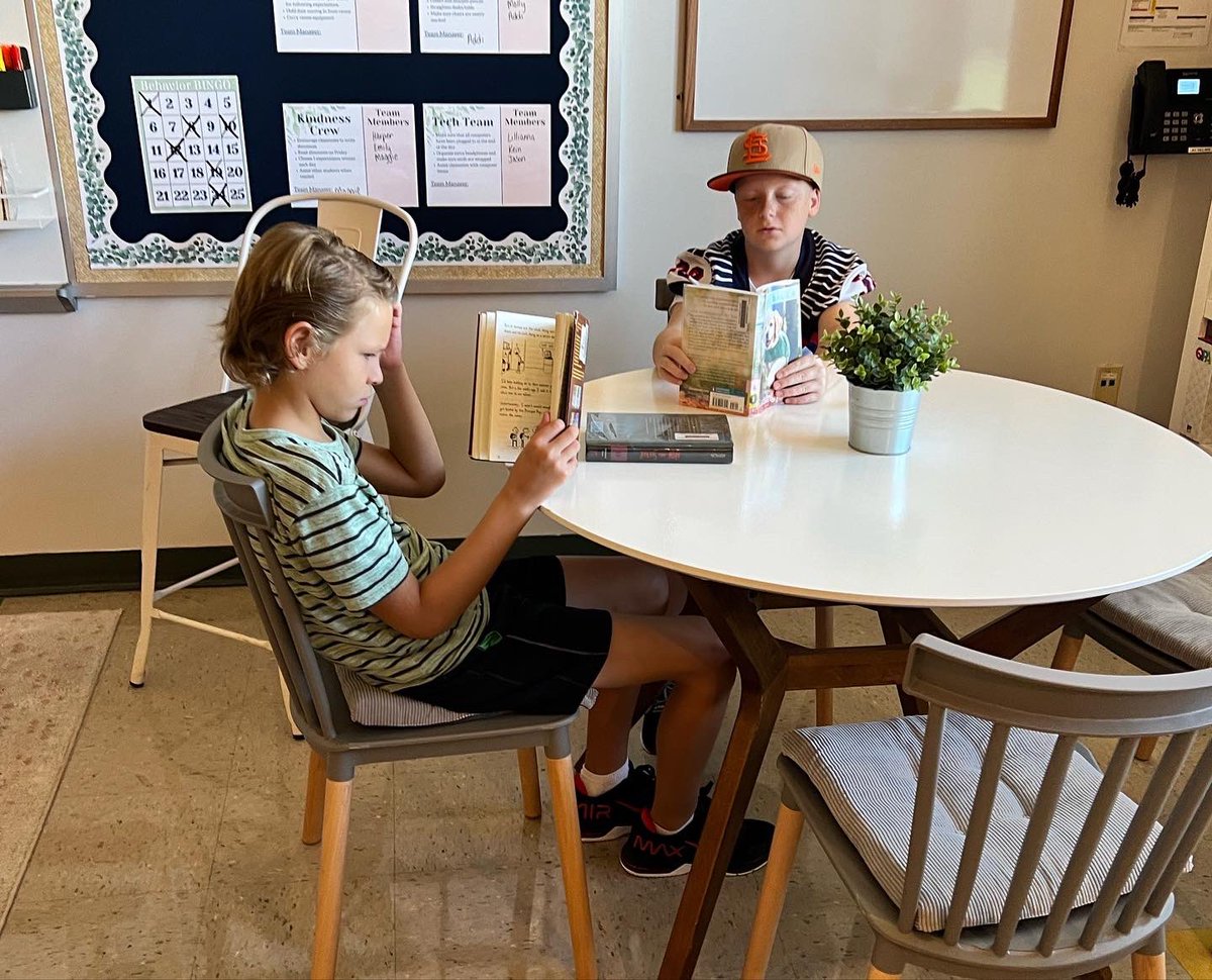 Mrs. Roth tweet media