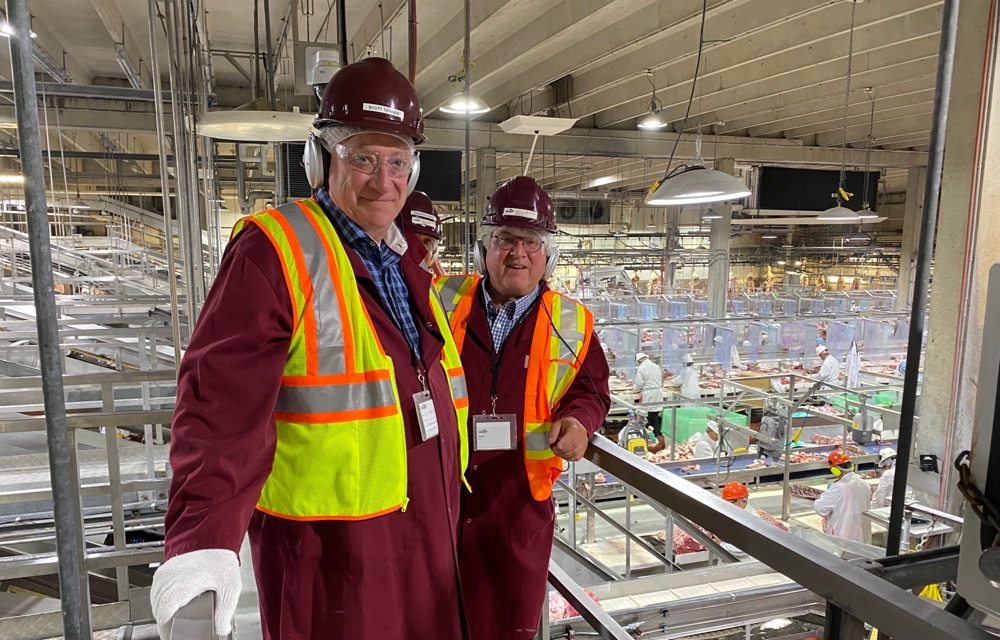 SenatorRobBlack's tweet photo. Yesterday, my #SenCA and @csg_gsc colleague Senator Tannas and I visited the @CargillAgCanada facility in High River to learn more about issues that impact the #CdnMeat industry and their local #AbAg operations. Thanks to David and the entire Cargill team for showing us around! https://t.co/bBkvxn1ntC