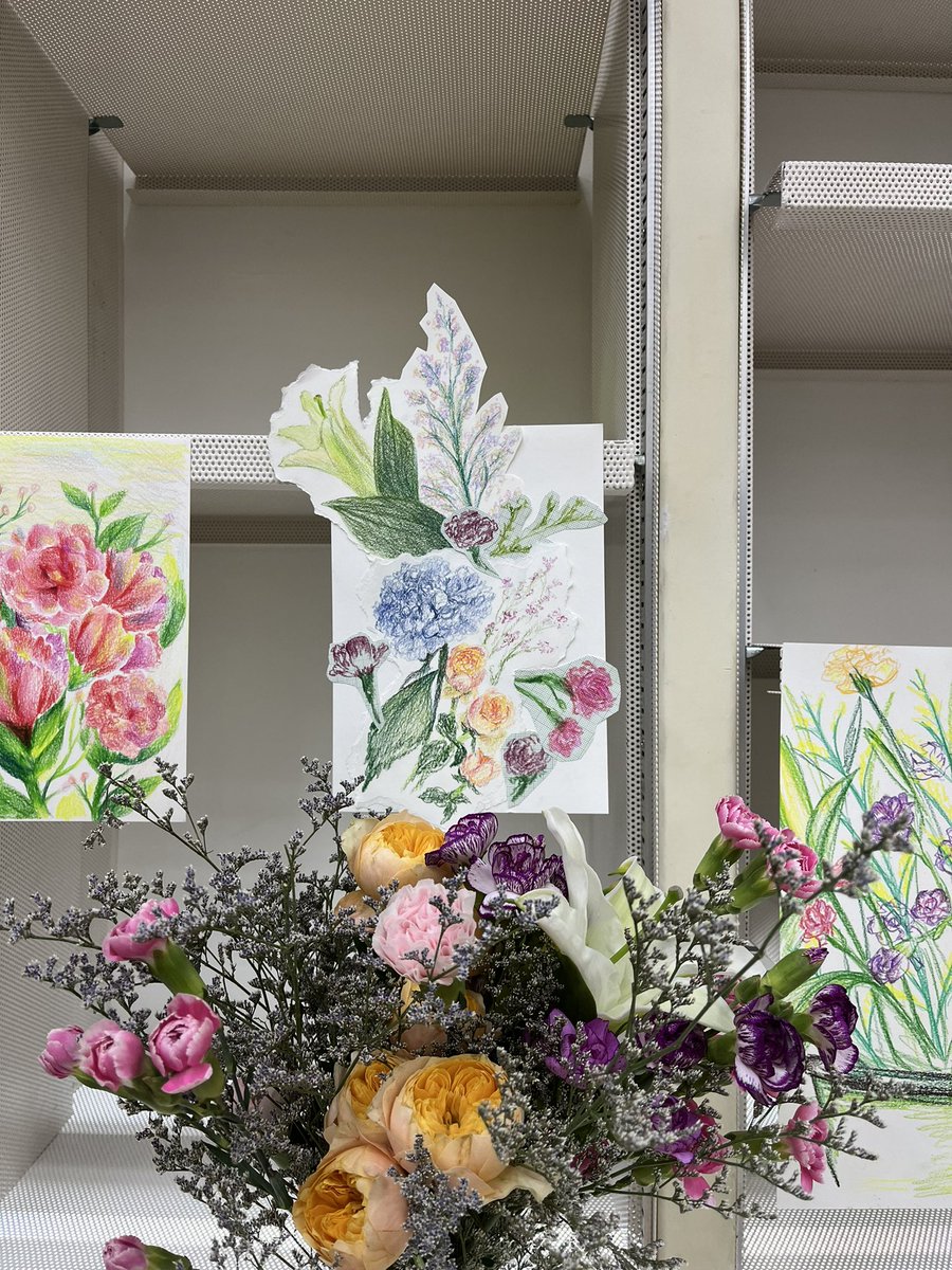 panradraw's tweet photo. 🌷💐🌹 https://t.co/o3LlHJQACo